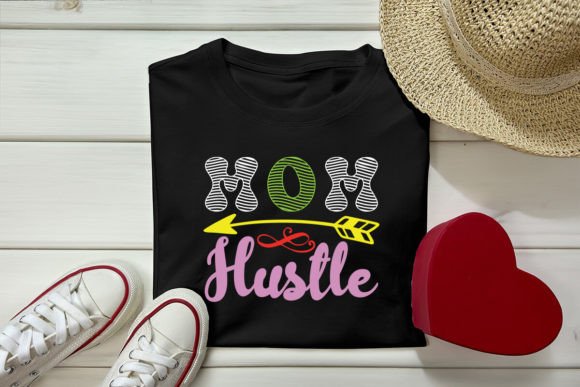 Mom Hustle Retro Design